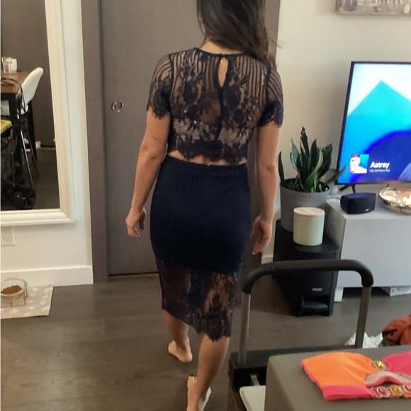Navy lace two piece xs - Picture 3 of 3